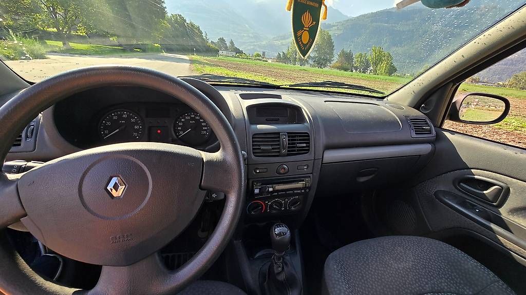 Renault Automobili: Renault Clio Storia 1.2 – Usato da Grimisuat venduto da mar_pq7y 2