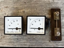 Volt- und Amperemeter mit dem dazugehörigen Shunt