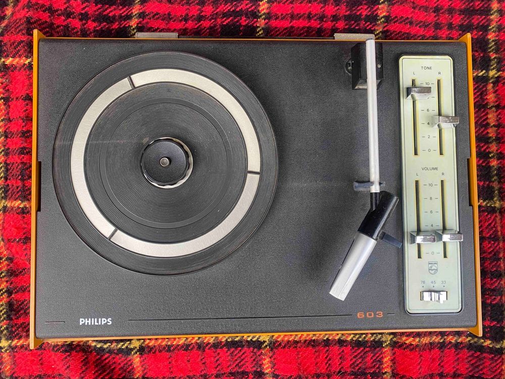 Tourne-Disque Philips 280 – Fonctionne 33 Et 45 Tours – Vintage (Couvercle Abîmé)