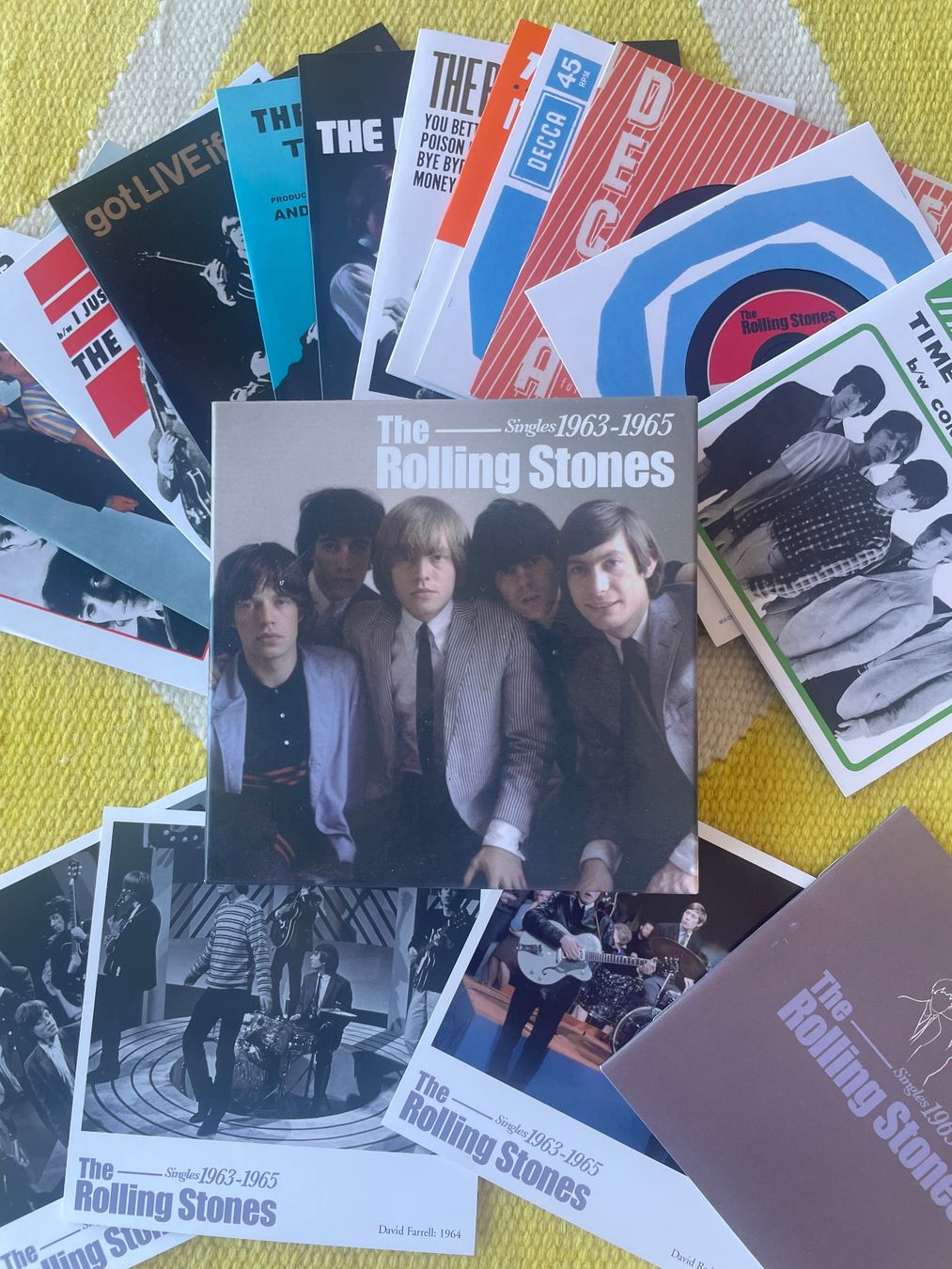 CDs: ROLLING STONES-12CD SINGLE BOX 1963-1965 – Gebraucht aus Rorschacherberg von CD-Roli