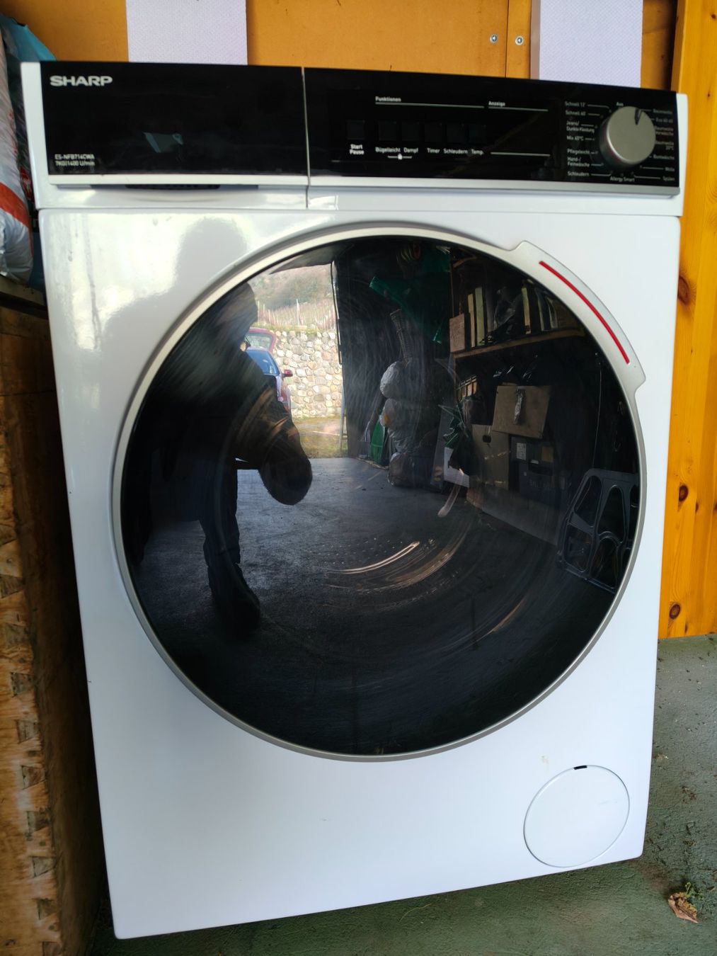 Sharp Lavatrici: Lave-linge vapeur Sharp ES-NFB714CWA – Usato da Bonvillars venduto da bru_bkq9 1