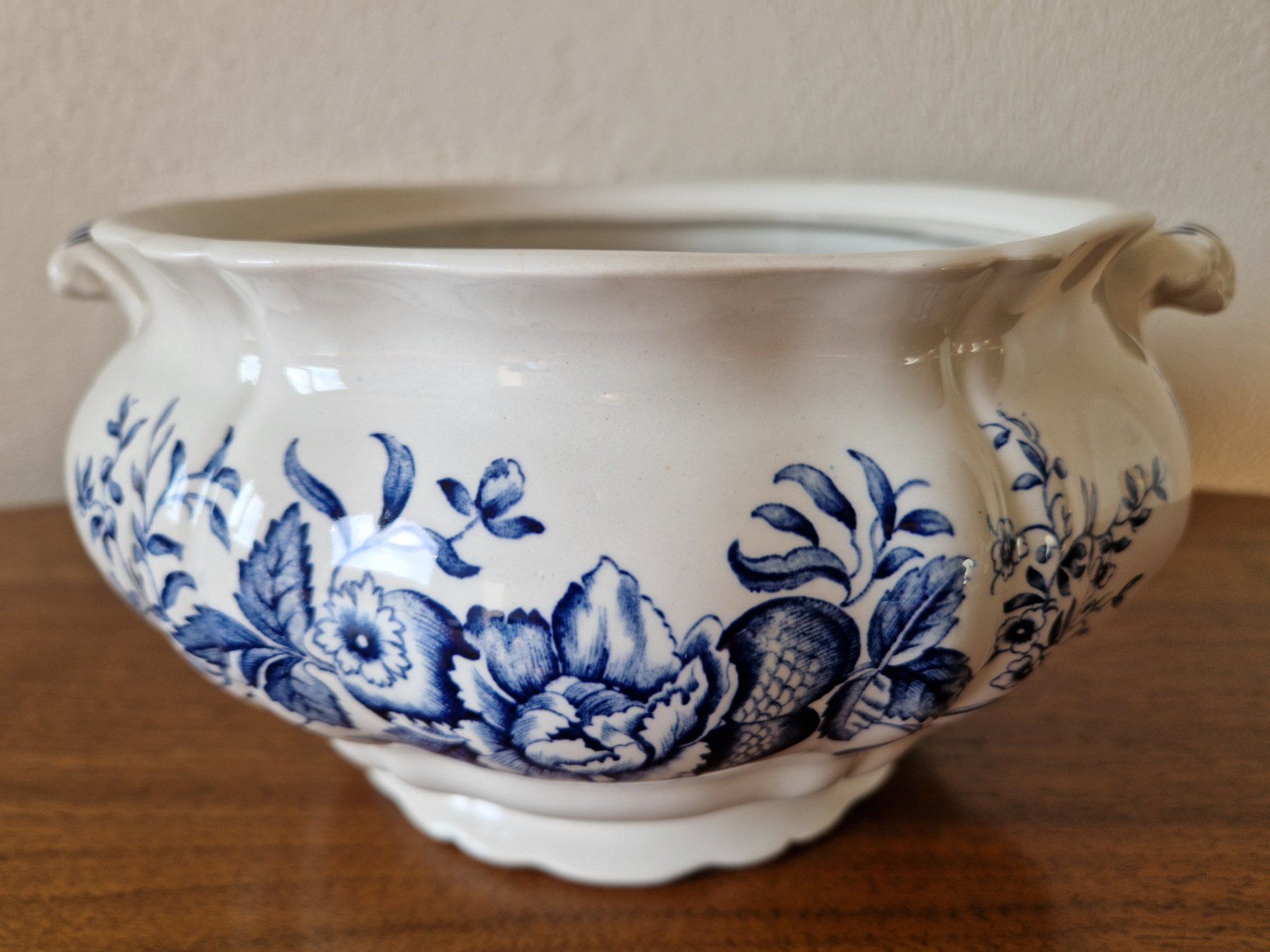 Schalen: Suppenschüssel mit Deckel,  Peony England – Neu (gemäss Beschreibung) aus Bern von Antikbatik 1