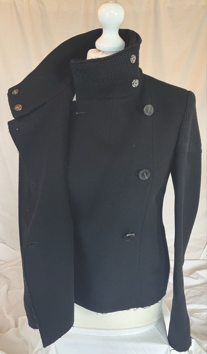 Giacche: Costume national Gr.34 – Usato da Mürren venduto da Ne-le 7