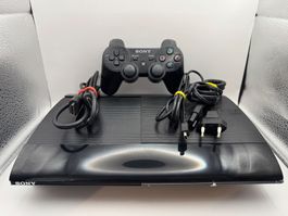 Playstation 3 Super Slim + 3 Spiele