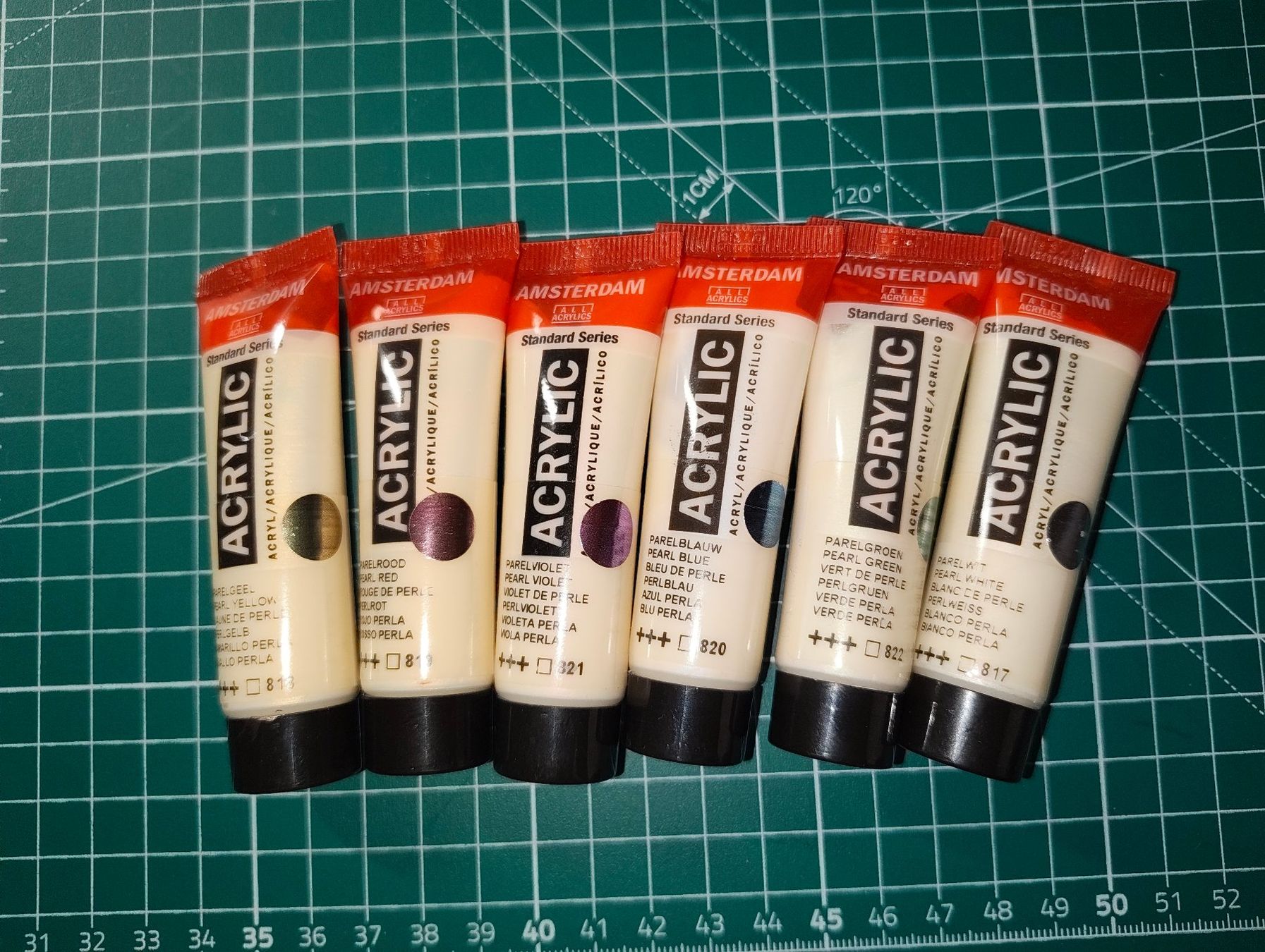 Farben: Acrylfarben Amsterdam Perl Set 20ml – Gebraucht aus Zürich von Sal_25