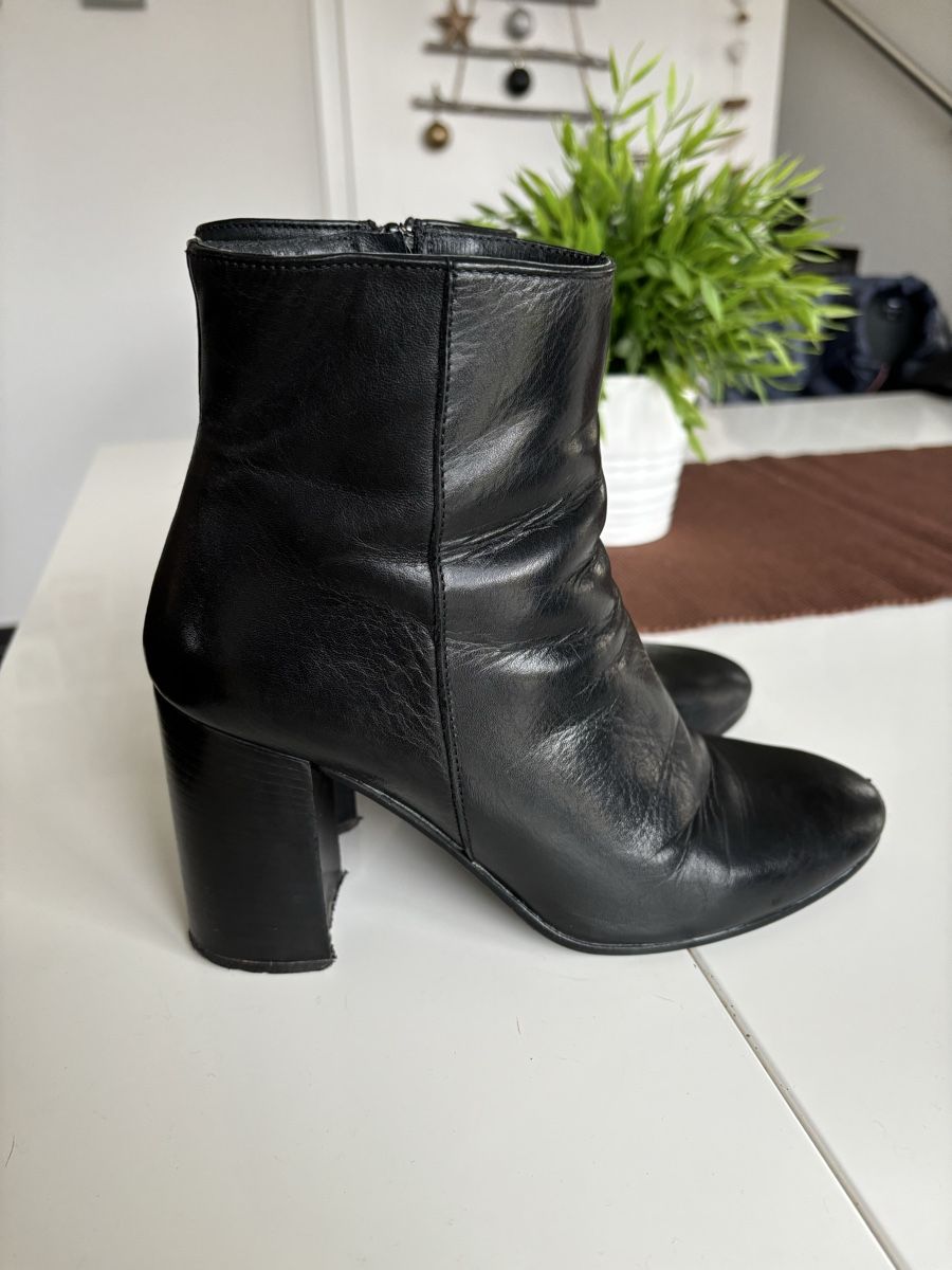 Scarpe da donna: Bottines à talon noire en cuir – Usato da Zürich venduto da mps_9cp7