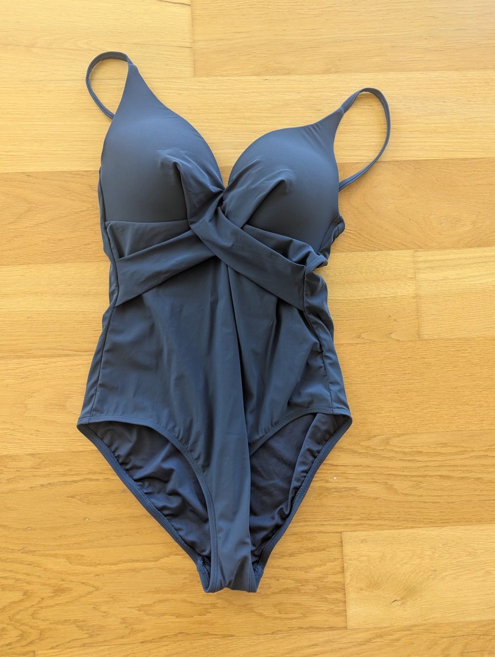Costumi da bagno & Bikini: Badeanzug – Nuovo (secondo la descrizione) da Aesch ZH venduto da DanKe03 4