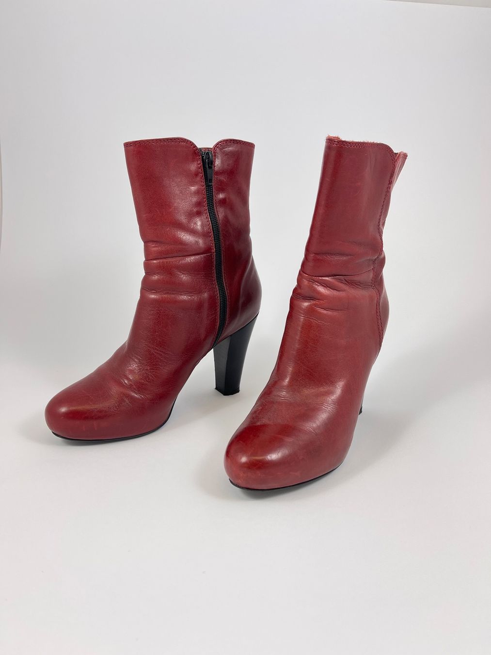 Scarpe da donna: Elegante rote Stiefelette Gr. 37 von Pasito – Usato da Mönchaltorf venduto da Cochenille