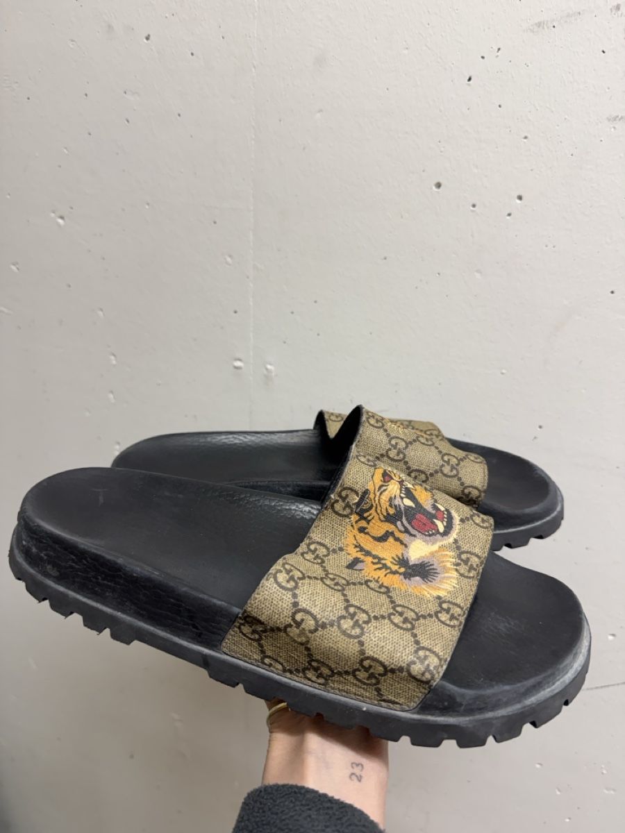 Scarpe da uomo: Gucci mit Tigerprint, Grösse 43 – Usato da Wiesendangen venduto da hon_52vt 1