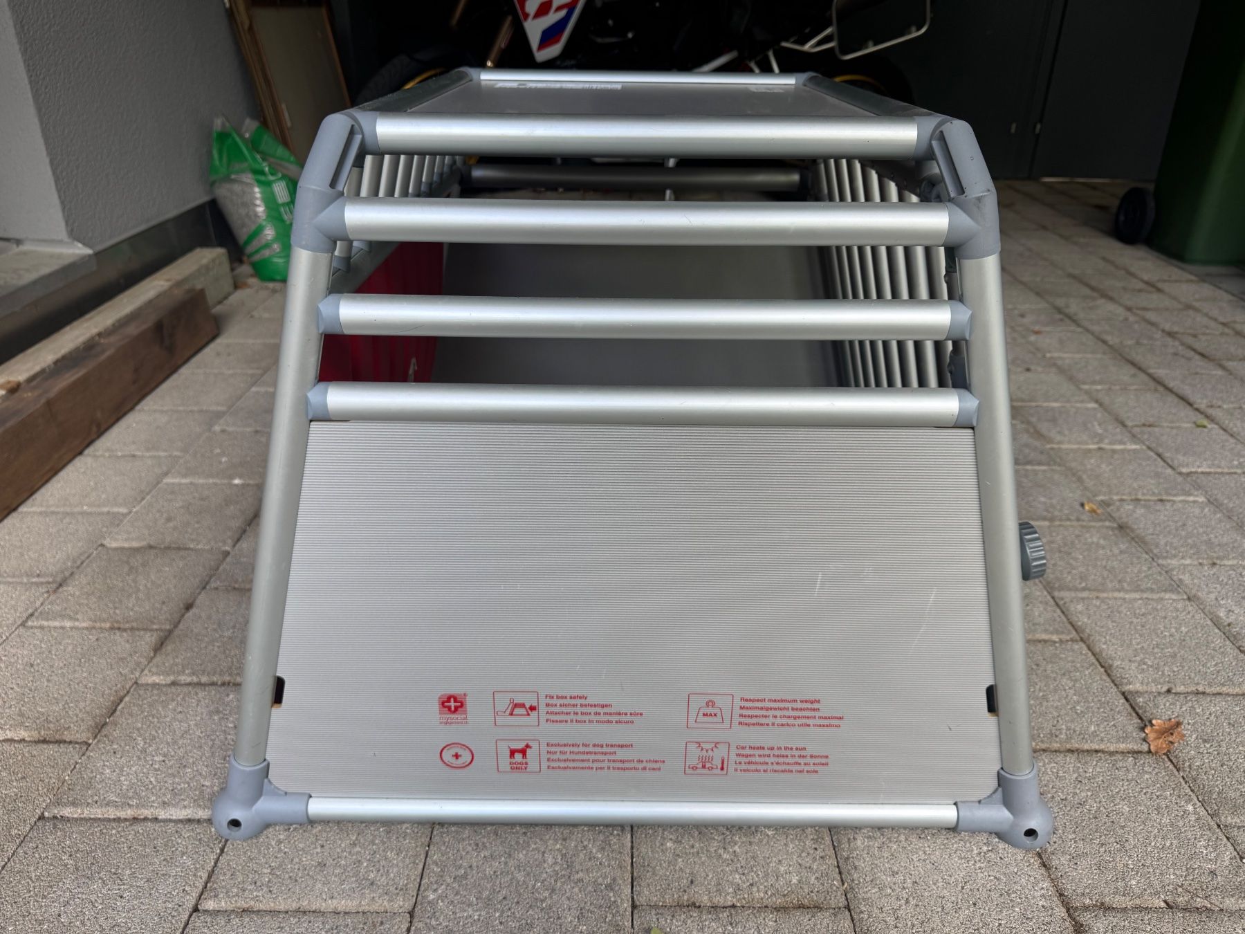 4pets Käfige, Transport & Sicherheit: Hunde-Autobox "4Pets Pro 3M" – Gebraucht aus Duggingen von gamalele 4