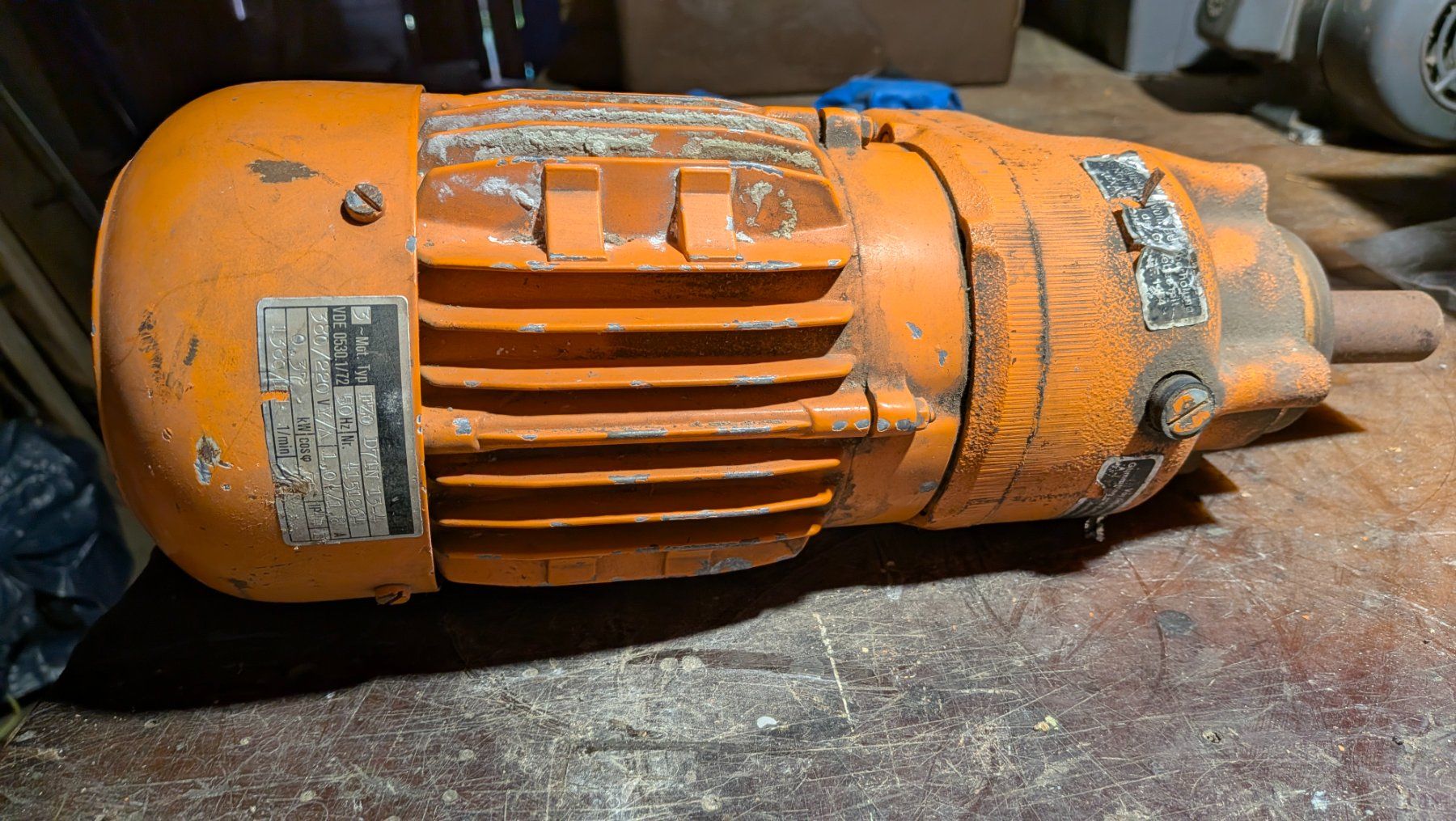 Motoren: Elektromotor mit Getriebe orange – Gebraucht aus Thun von Mirweb 4