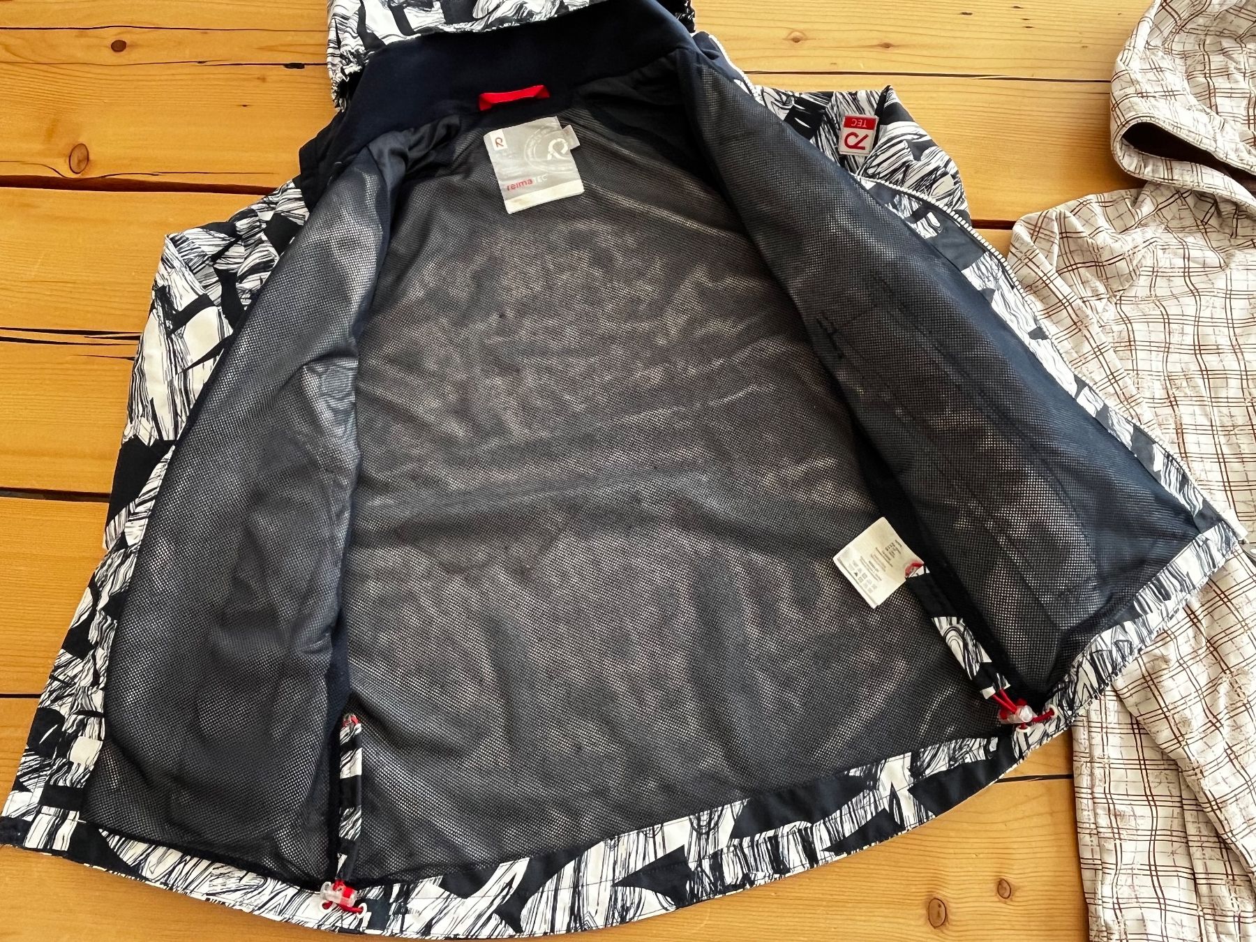 Reima Giacche & Cappotti: Reima Regenjacke & Daunen- Jacke 146/152  + Softshelljacke – Usato da Davos Dorf venduto da AJRMBA 3