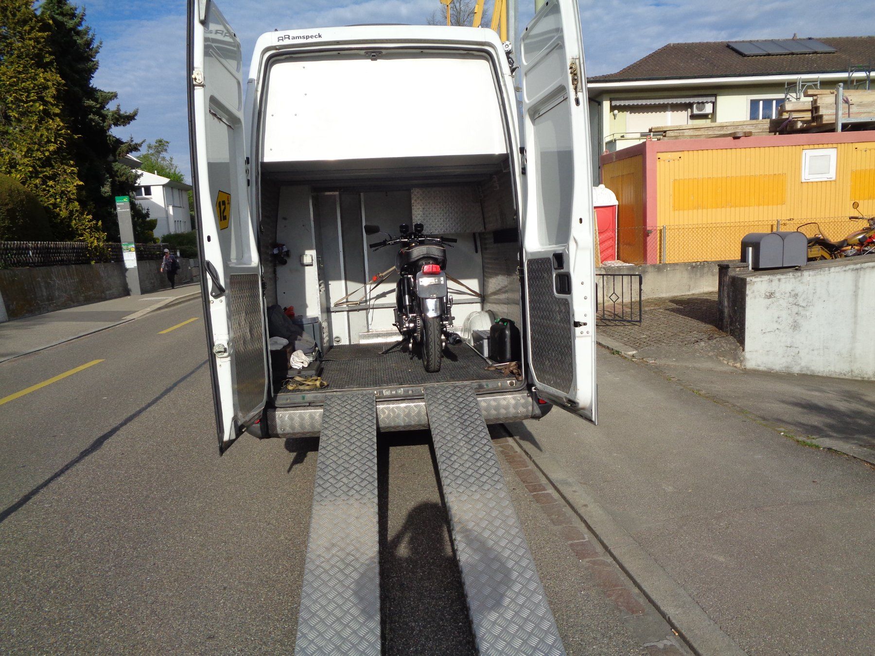 Iveco Véhicules de camping: Renntransporter - Camper - Ramspeck – D'occasion à Allschwil par mumat 4