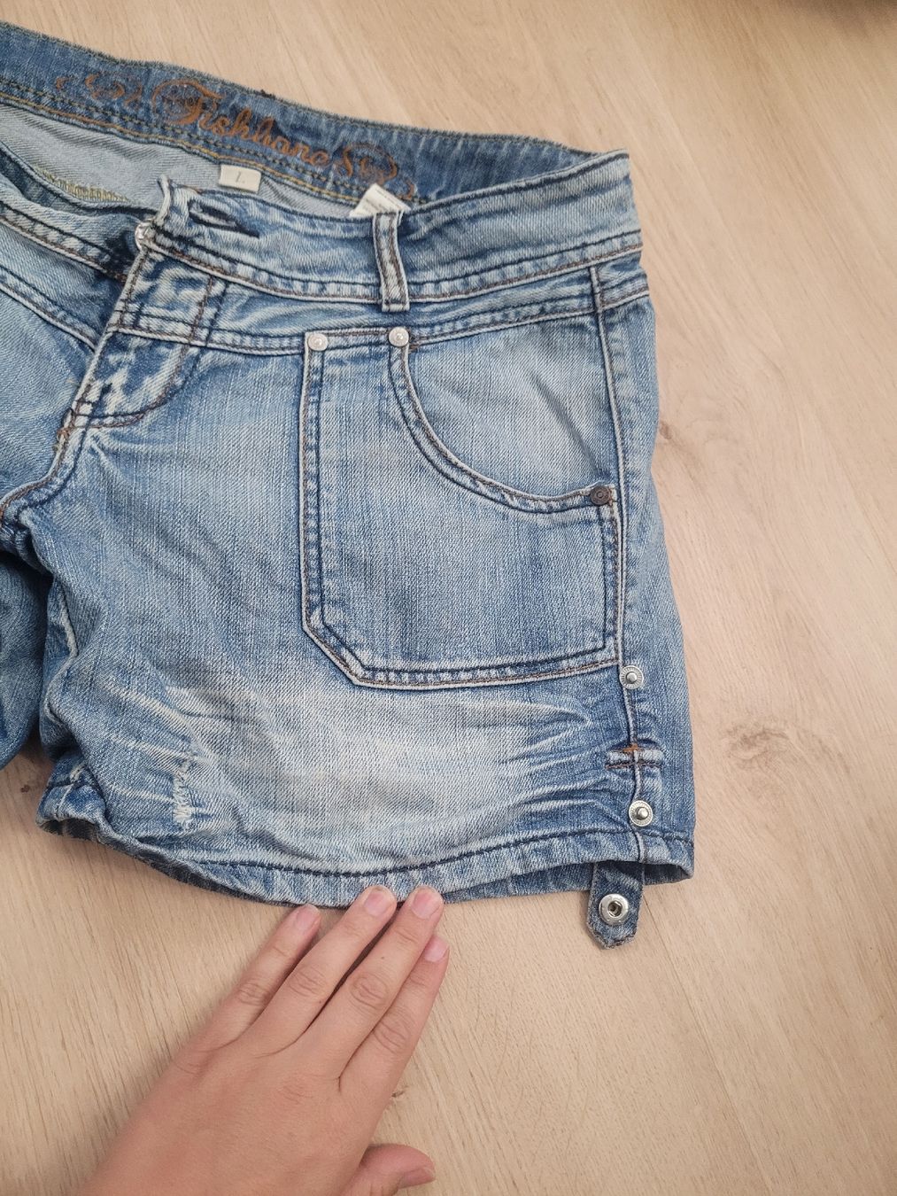 Pantalons: Shorts Gr. L – D'occasion à Lupsingen par sta_wgg5 2