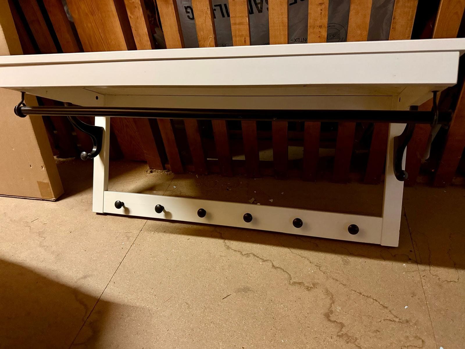Ikea Garderobe: HEMNES Hutablage, weiß, 85 cm – Gebraucht aus Pfäffikon ZH von Fab_elsuizo 1