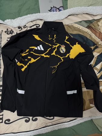 Adidas Marvel Real Madrid Jacket Size M Black Used