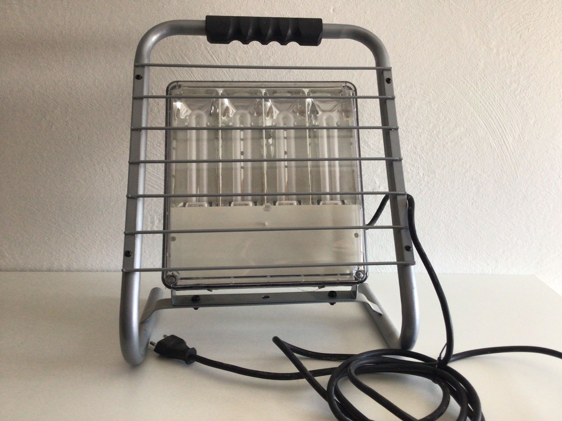 Lampade: 2 x Baustellenstrahler – Usato da Benken SG venduto da Hagli76 1