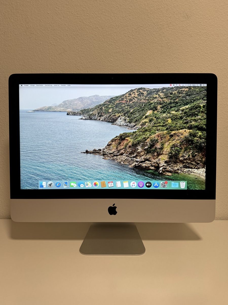 Apple PC: Elegantes iMac 21.5 Zoll – Usato da Benglen venduto da Shamily