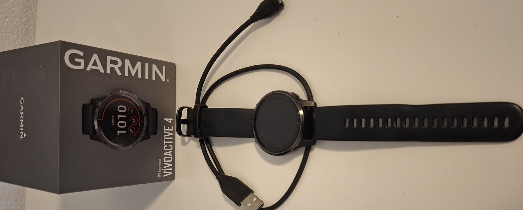 Garmin Smartwatch: Garmin VIVOACTIVE 4 – Usato da Léchelles venduto da gui1528