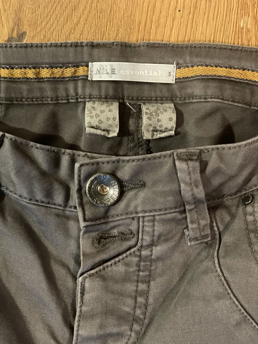 Nile Pantaloni: Nile Essential Damen Hose, Gr. S – Usato da Schaffhausen venduto da marakesch41 2