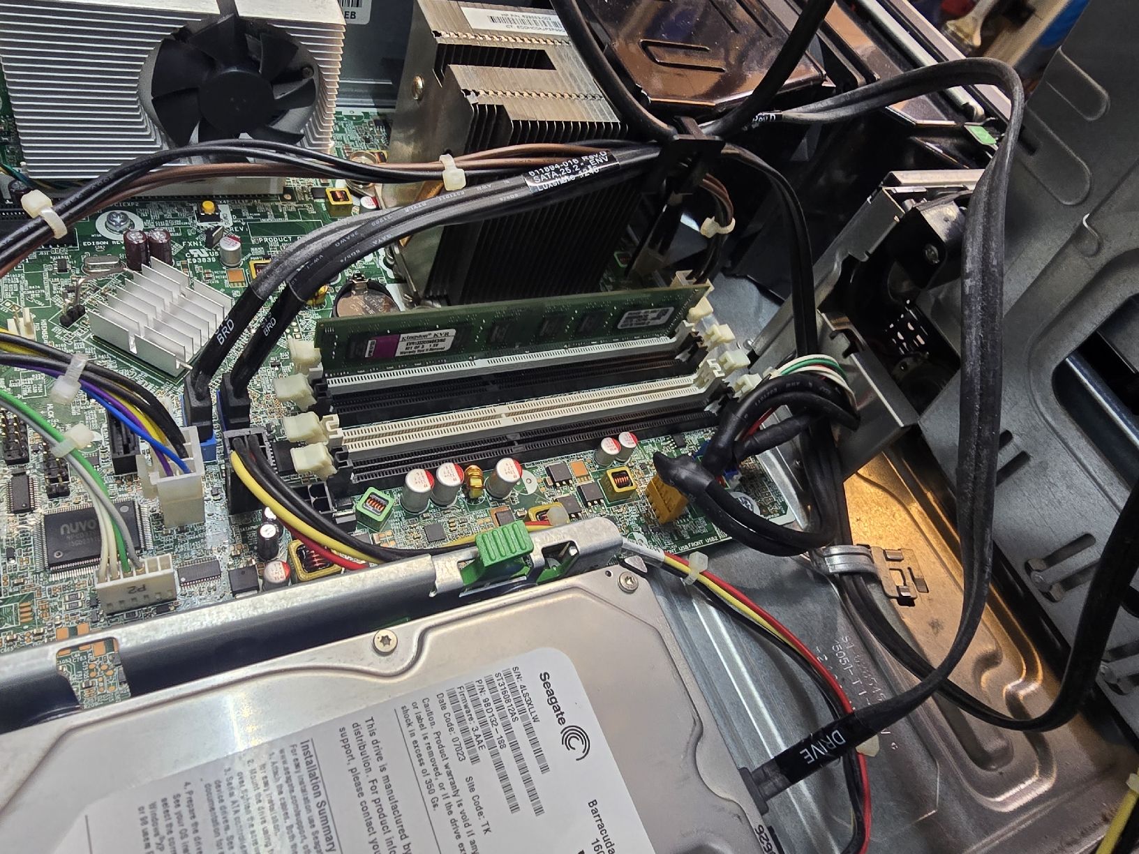 Hewlett Packard PCs: HP Compaq Elite 8300 SFF Computer mit  – Gebraucht aus Täuffelen von Caspersky 5