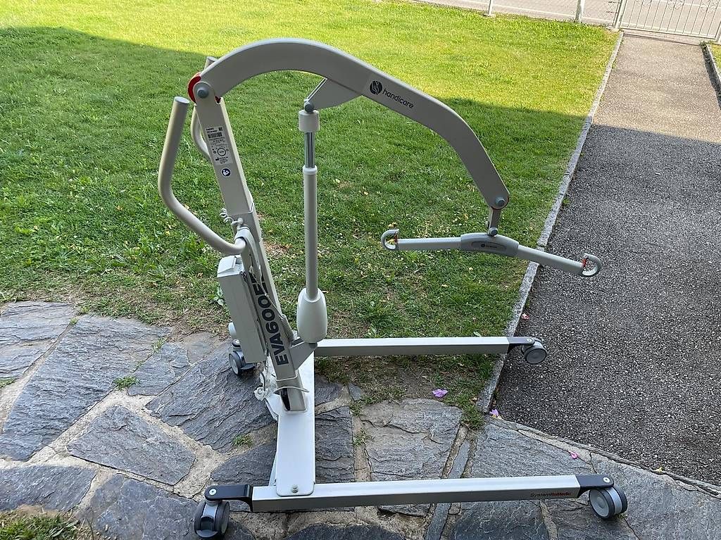 Attrezzature mediche: Sollevapersone elettrico eva600EE 270kg – Usato da Roveredo GR venduto da SachaGobbi1997 1