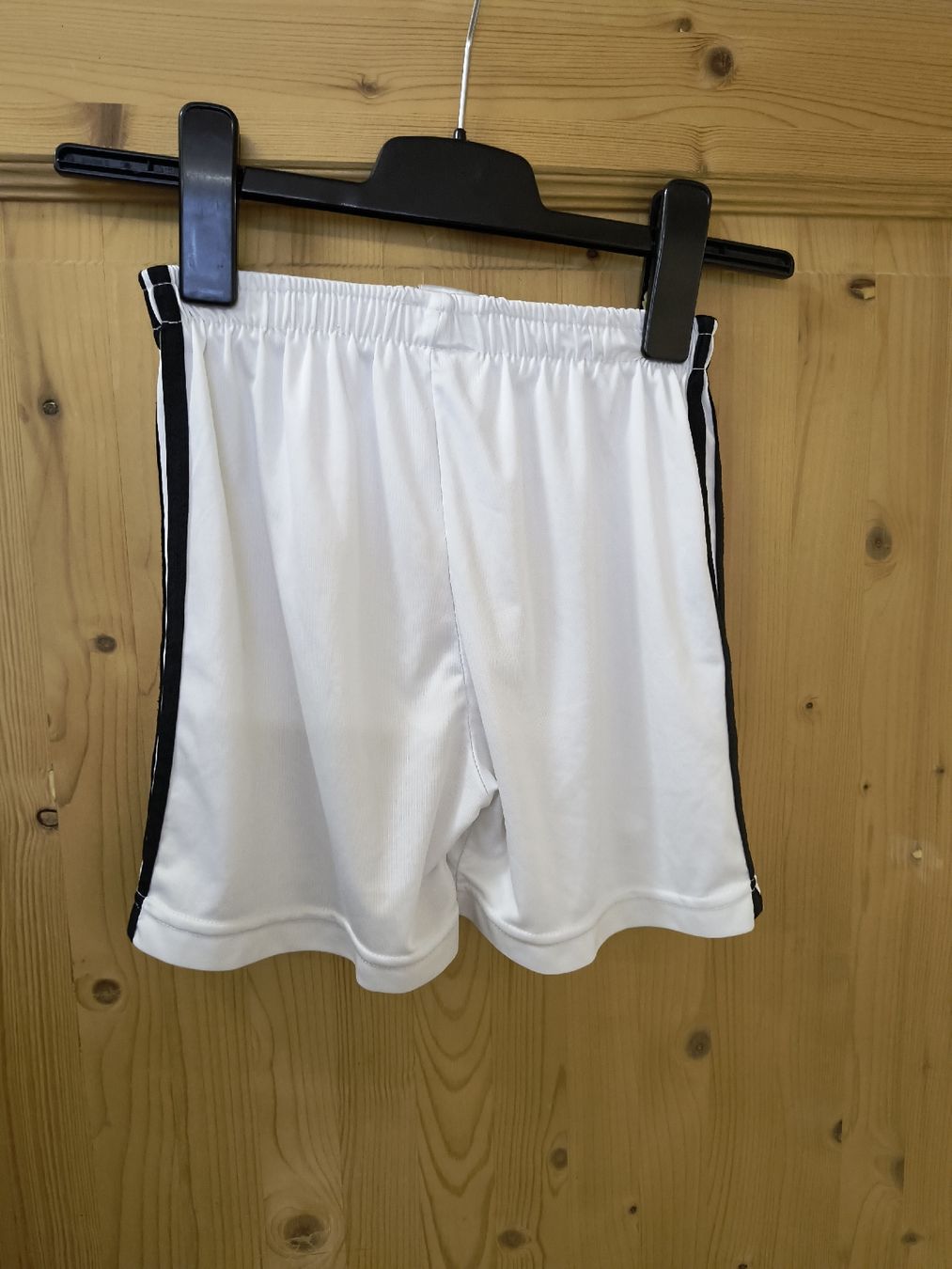 Pantaloni: Sporthose weiss Gr. 128 – Usato da Schöfflisdorf venduto da kin_2dp9 2
