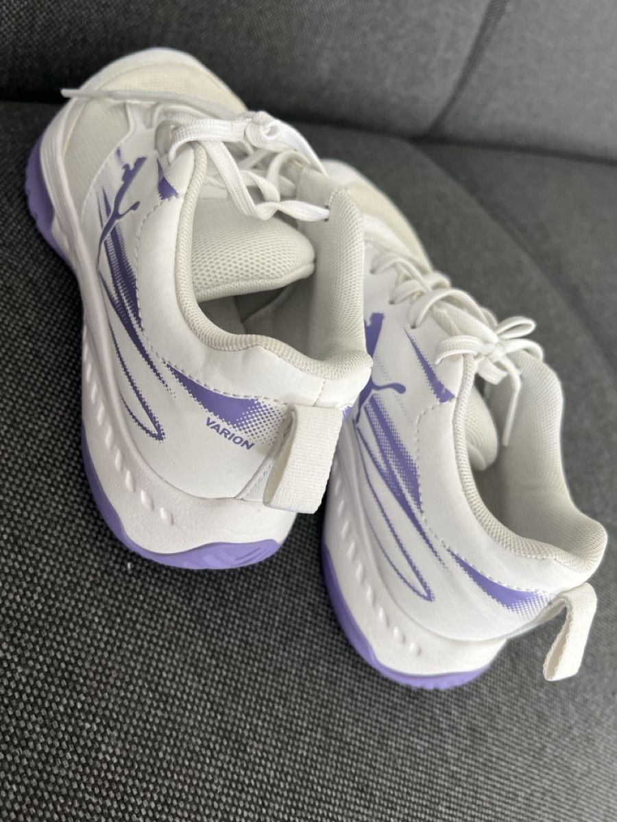 Puma Scarpe per ragazzi: Kinder Hallenschuhe Turnschuhe  – Usato da Schaanwald FL venduto da G60_Power 1