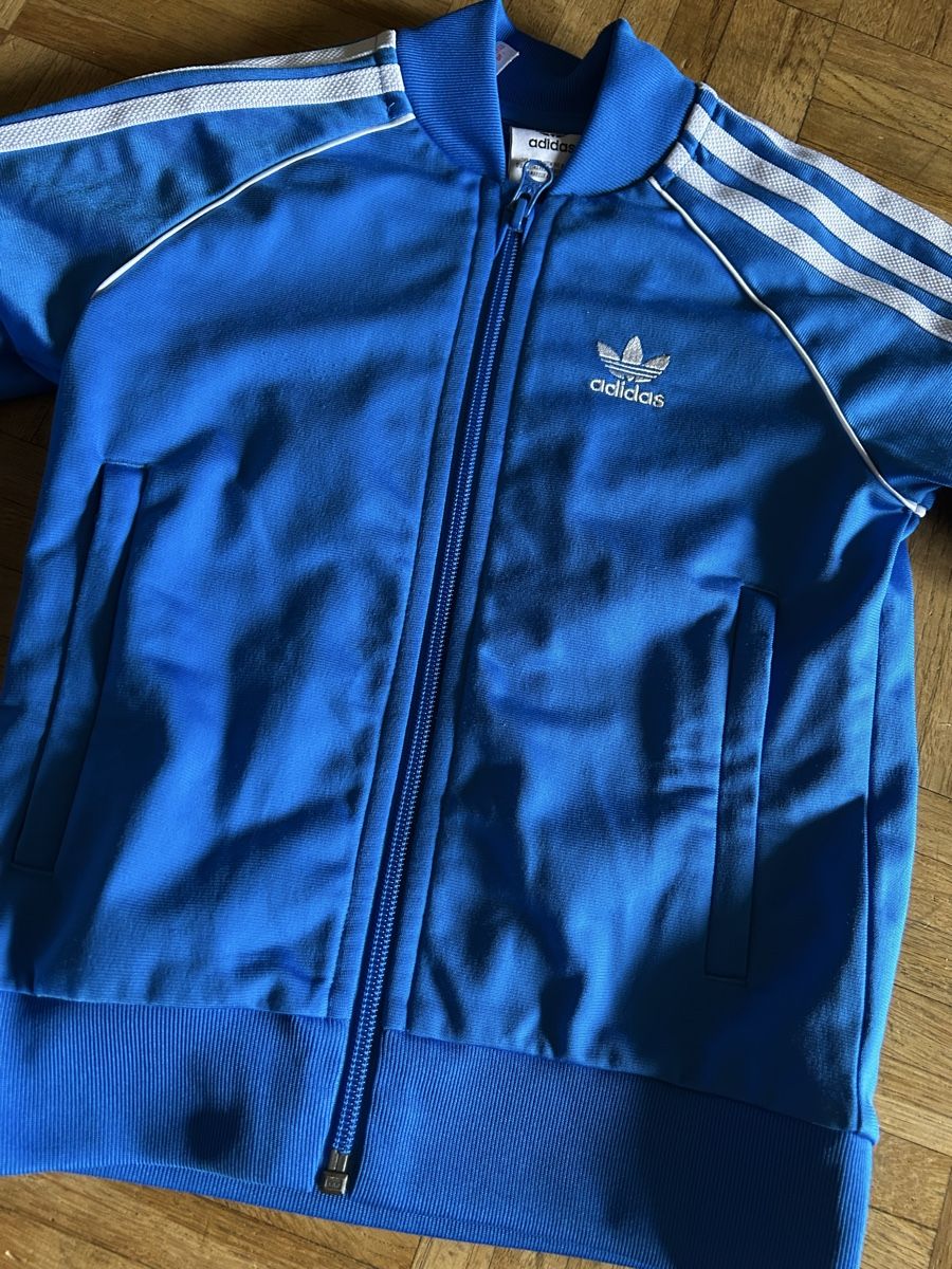Adidas Jacken & Mäntel: Veste training Adidas / taille 110 – Gebraucht aus Meyrin von Bronx86 1