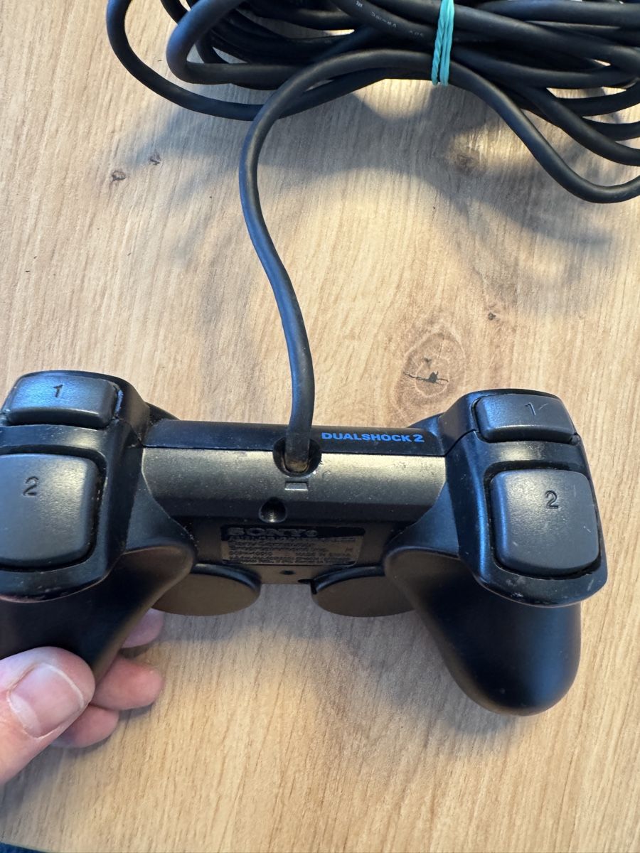 Sony Manettes: Sony PlayStation 2 Controller DualShock 2 schwarz gebraucht – D'occasion à Biberist par etesummer 3