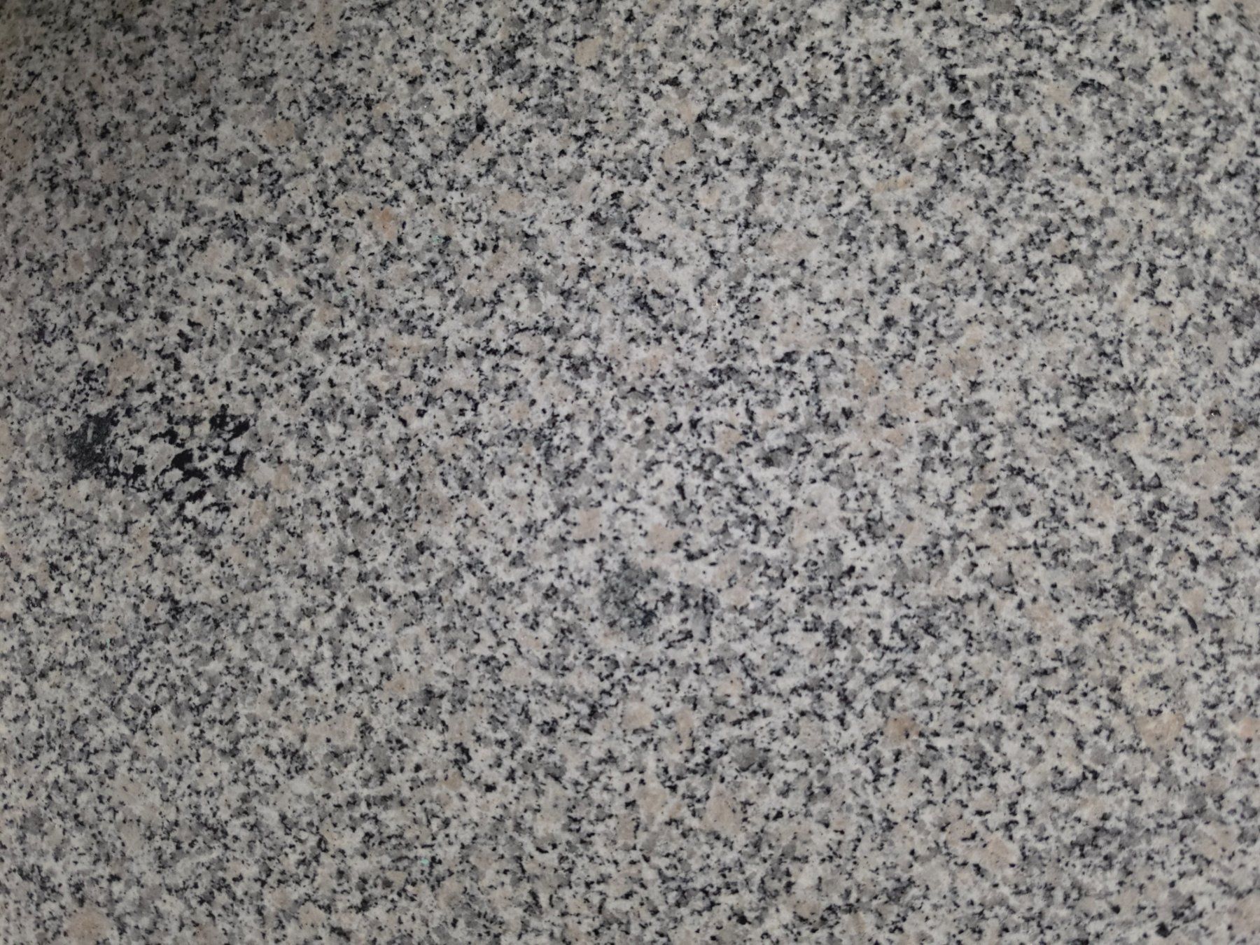 Tavoli: Granittisch mit Gusseisenfuss – Usato da Etzgen venduto da VierRingeA6 4