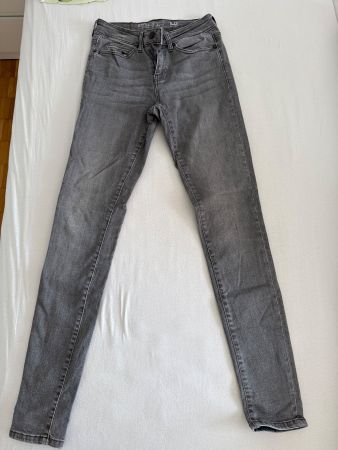 Jeans Noisy May grau W.28 L.32 guter Zustand