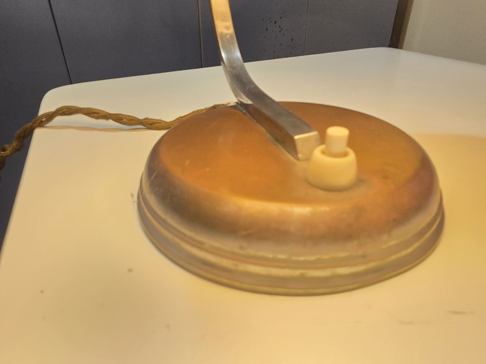 Lampade: Süsse kleine antike Tischlampe – Usato da Biel/Bienne venduto da alexriveros2 4