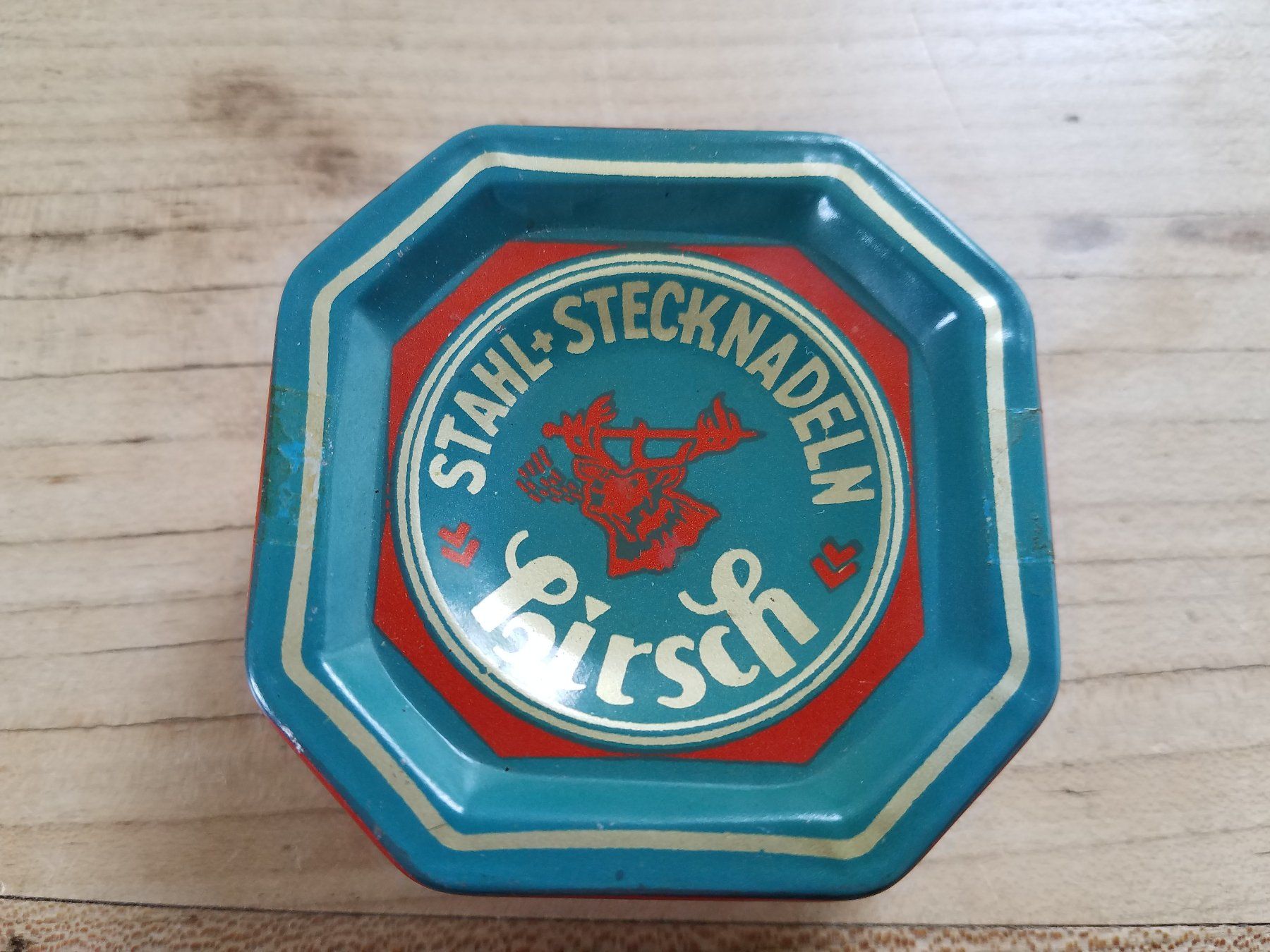 Contenitori & Simili: Uralte Hirsch Stecknadeln-Blechdose Blechdose Vintage – Usato da Rorschacherberg venduto da Marubium 4