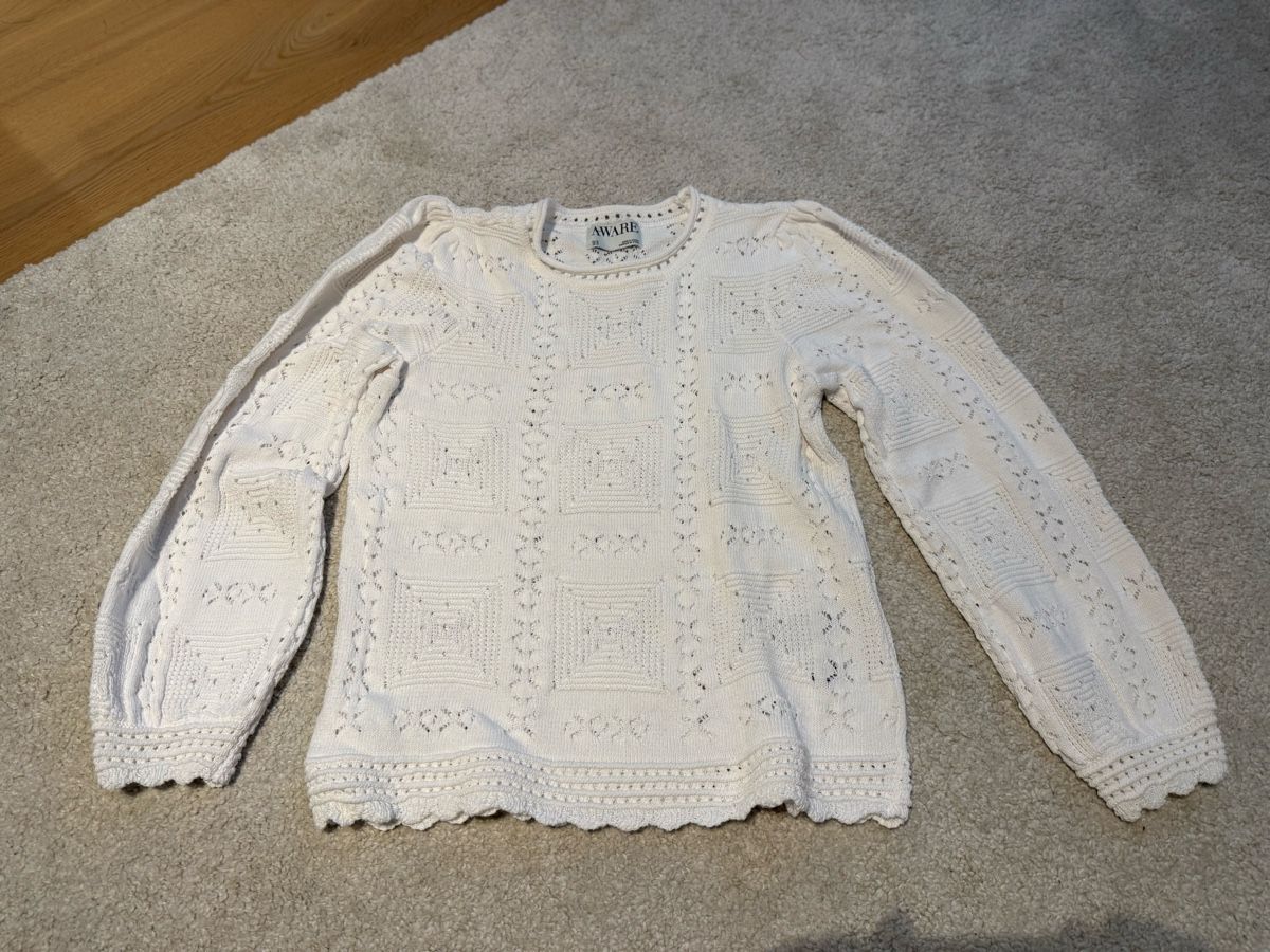 Maglioni & Felpe: Schöner AWARE Strickpullover, Grösse M, Winter Angebot! – Usato da Münsingen venduto da saenny79