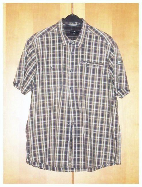 Hemden: Kurzarm-Hemd, Gr. 3XL, 65% Polyester, 35% Baumwolle – Gebraucht aus Windisch von Vindonissa07