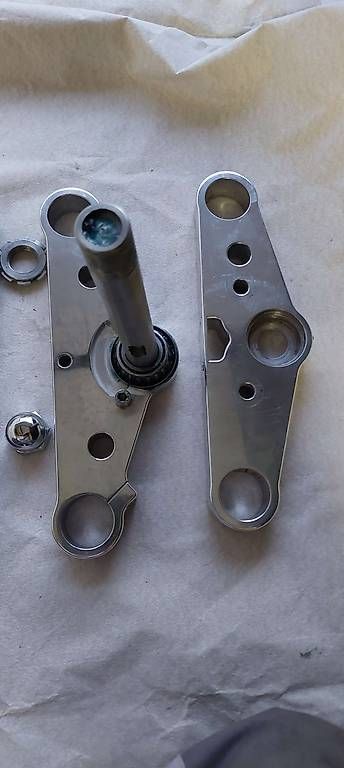 Harley-Davidson Tutti i ricambio per moto: Gabelbrücke Müller 0185 Harley-Davidson mit DTC – Usato da Schöftland venduto da blu_kz55 2