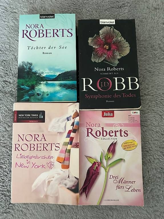 Libri: Vier  Romane von Nora Roberts. – Usato da Safnern venduto da cel_56vx