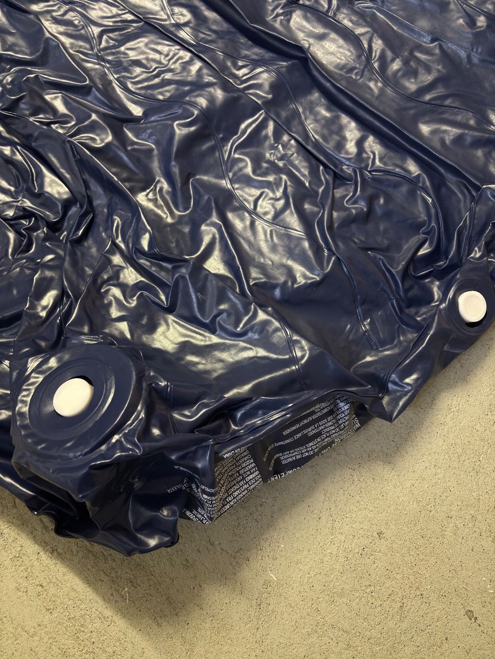 Letti: Luftbett mit Ventil – Blau – Usato da Sonterswil venduto da VD-Service 2