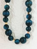 Halskette mit blauen Tigerauge-Perlen
