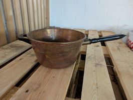 Alter Kupfertopf mit Stielgriff – Vintage 25 cm