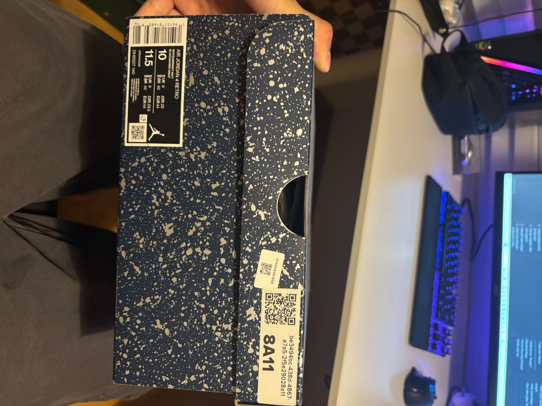 Scarpe da uomo: Jordan 4 midnight navy – Usato da Stettlen venduto da jas_m8ld 2