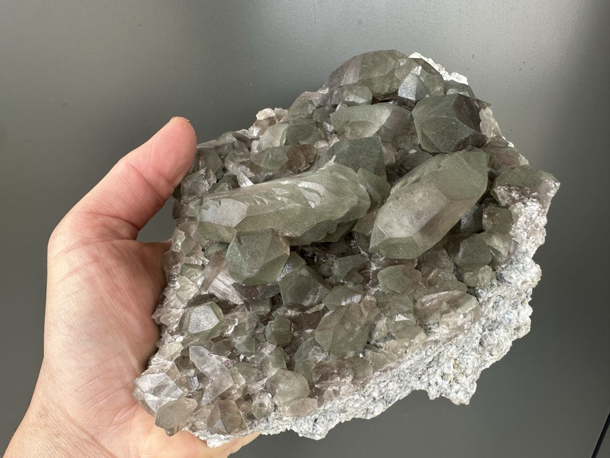 Minerali & Pietre curative: Stufe mit 2 Gwindeln & Rosafluorit Furka – Usato da Oberuzwil venduto da Crystall0 4