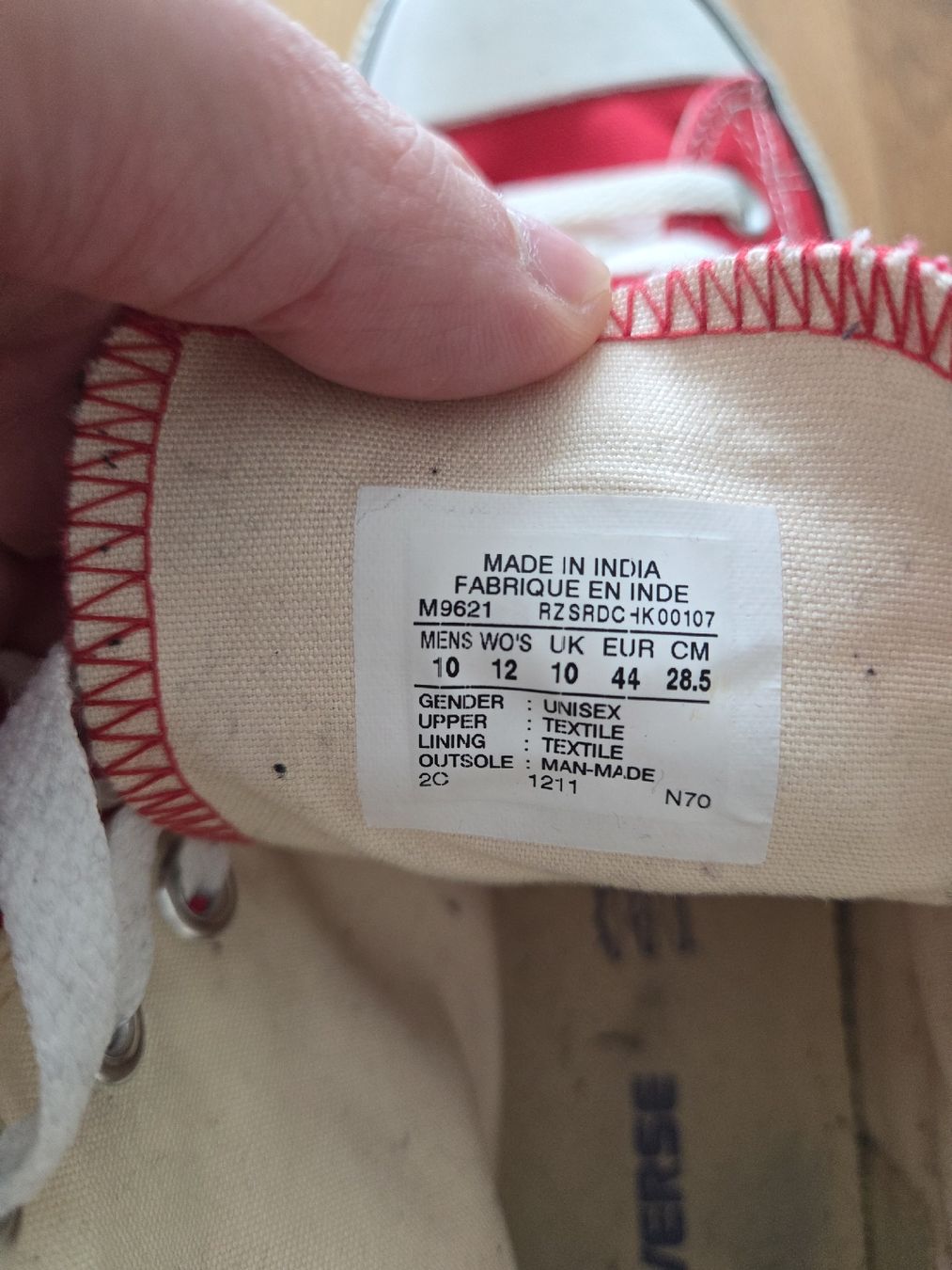 Converse Scarpe da uomo: Converse Chuck Taylor All Star Classic - Grösse 10 / 44 – Usato da Adliswil venduto da Moja53 4