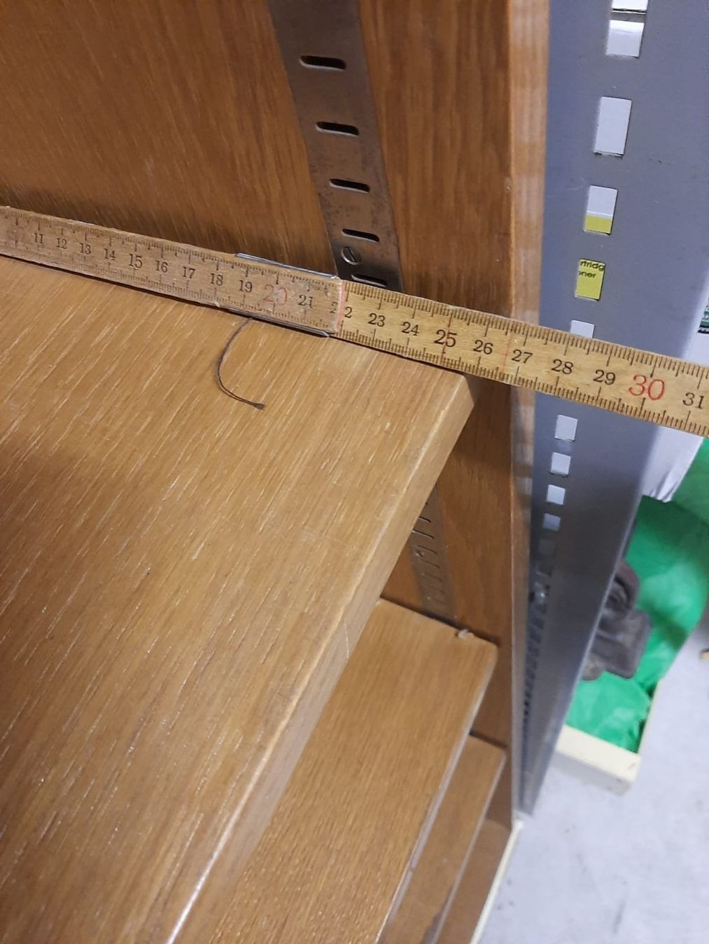 Holzartikel: Holzregal – Gebraucht aus St-Blaise von Mogul0 2