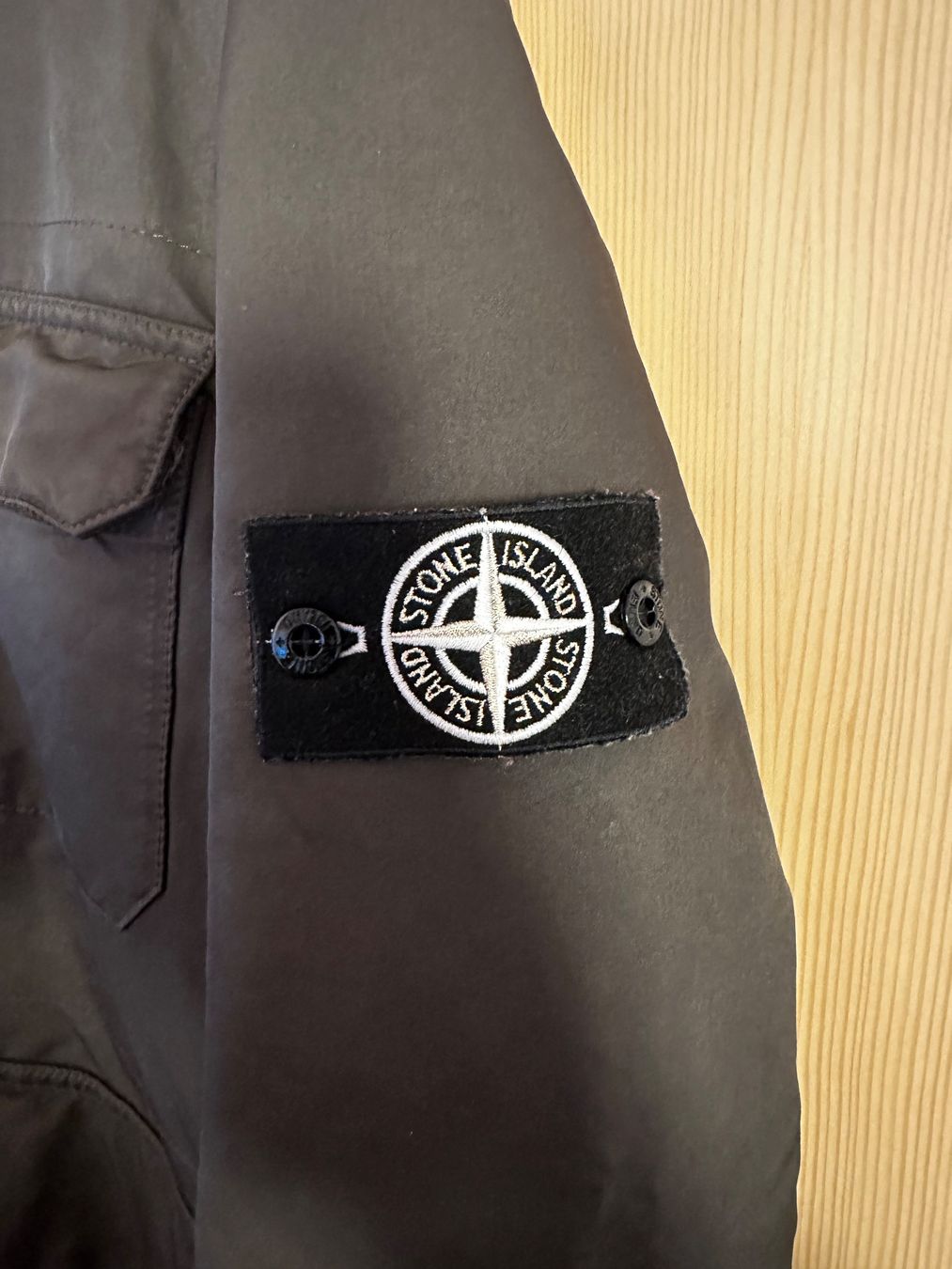 Giacche: STONE ISLAND JACKE L – Usato da Naters venduto da Casual1995 1