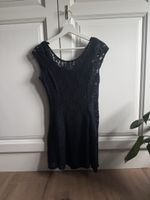 Schwarzes Sommerkleid Abercrombie & Fitch S