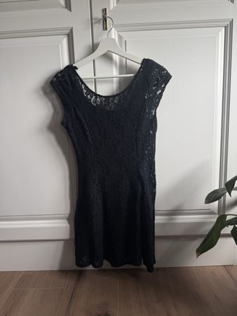 Schwarzes Sommerkleid Abercrombie & Fitch S