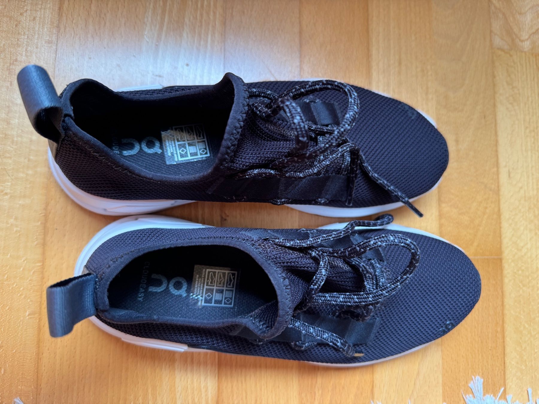 On Chaussures femmes: ON Cloudeasy Snaeker NEU – Neuf (Voir description) à Märwil par Asterix2009 1