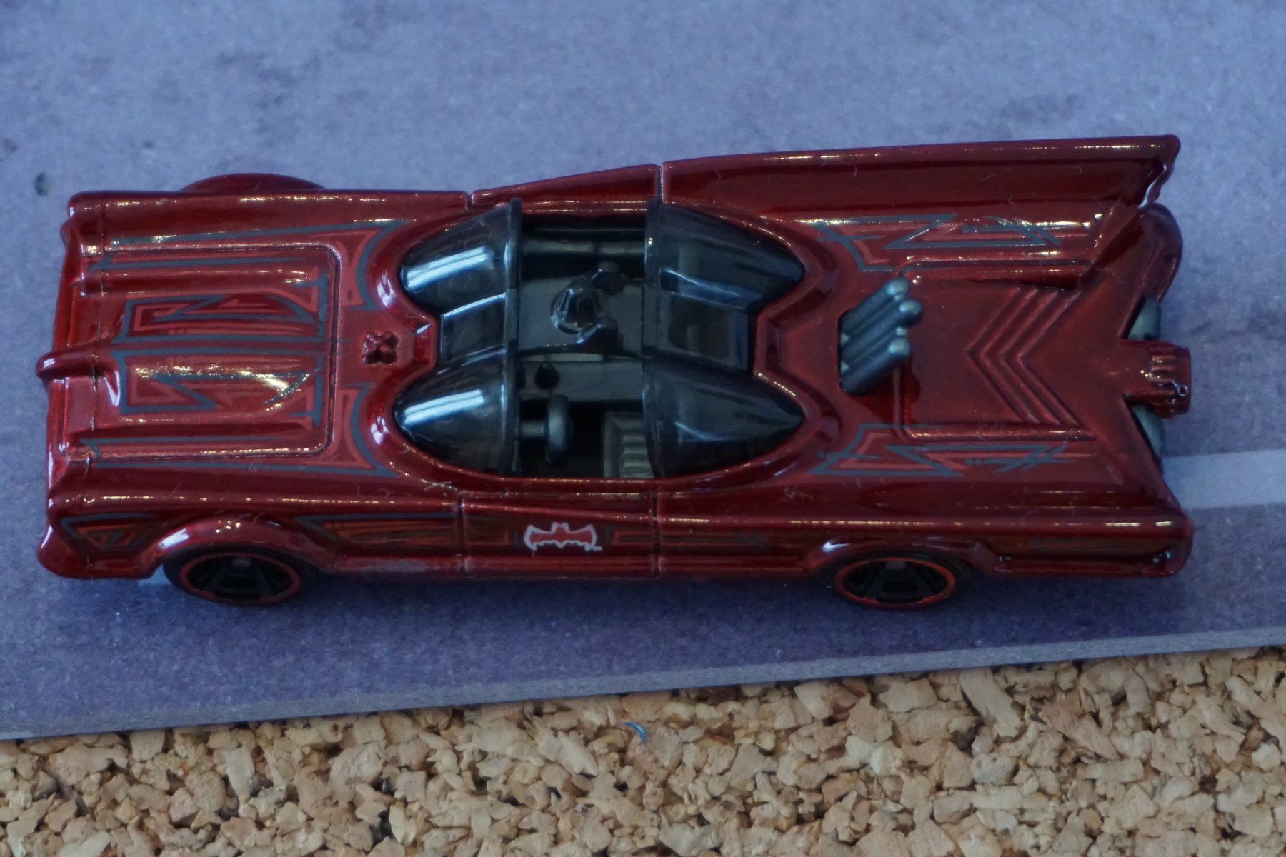 Hot Wheels Modellini d'auto: HotWheels Batmobil Rot COOL !!!!!!!!!!!!!!!!!!!!!!! – Usato da Reiden venduto da Doppeldecker69 4